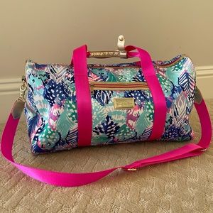 Lilly Pulitzer duffel bag suitcase